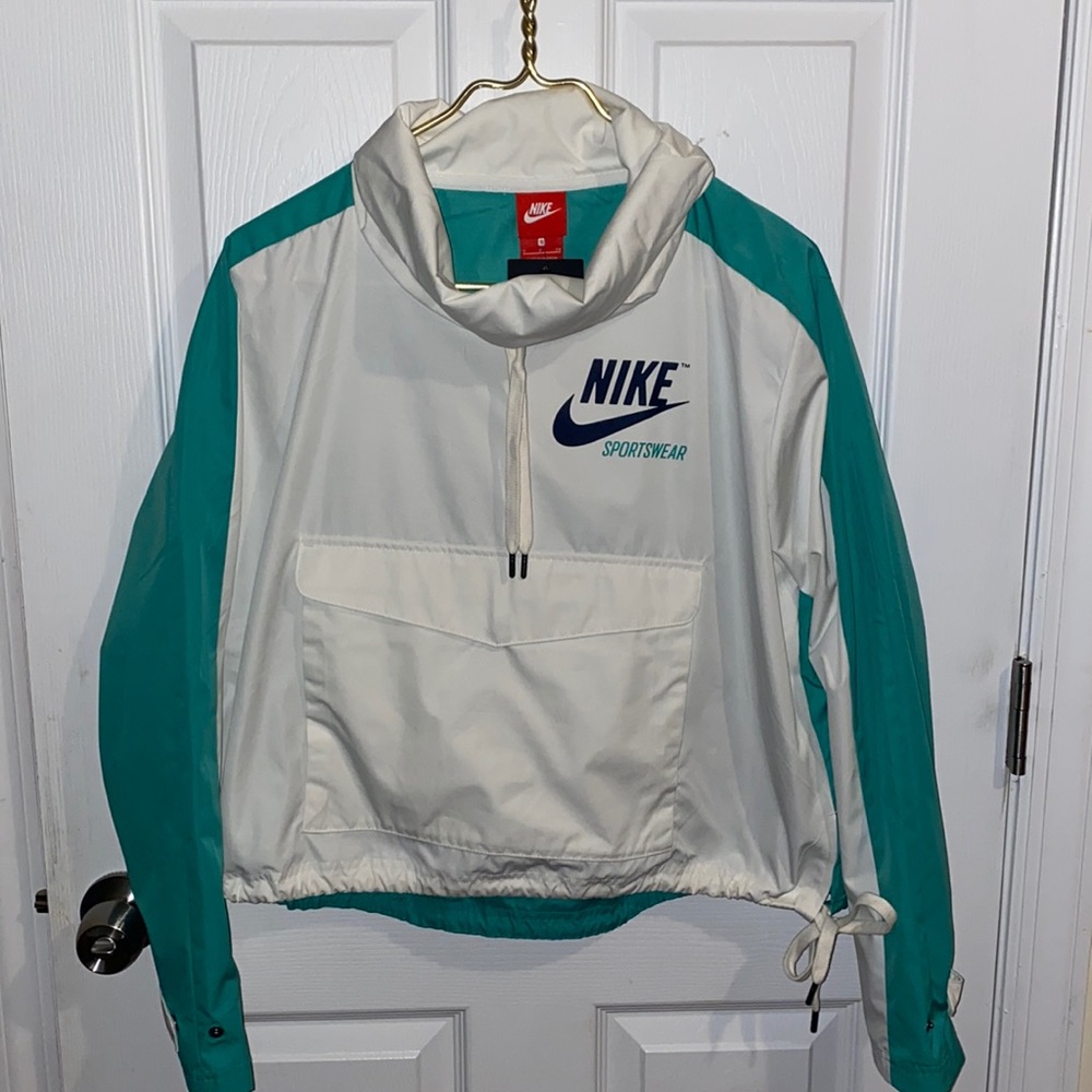 Nike pullover